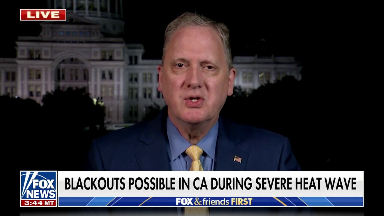 Bending the Knee to Islam? California Assemblyman’s Holiday Bill Sparks Outcry