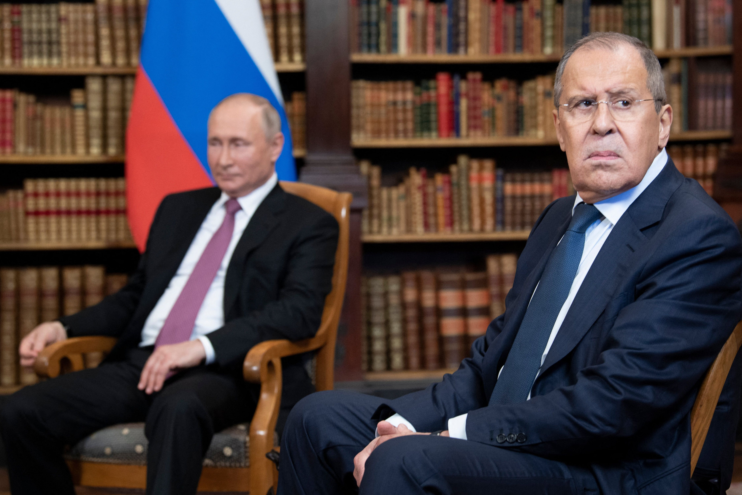 Sergey Lavrov: Western Decline Sparks Fractures, Europe Bears Cost of Containing Russia