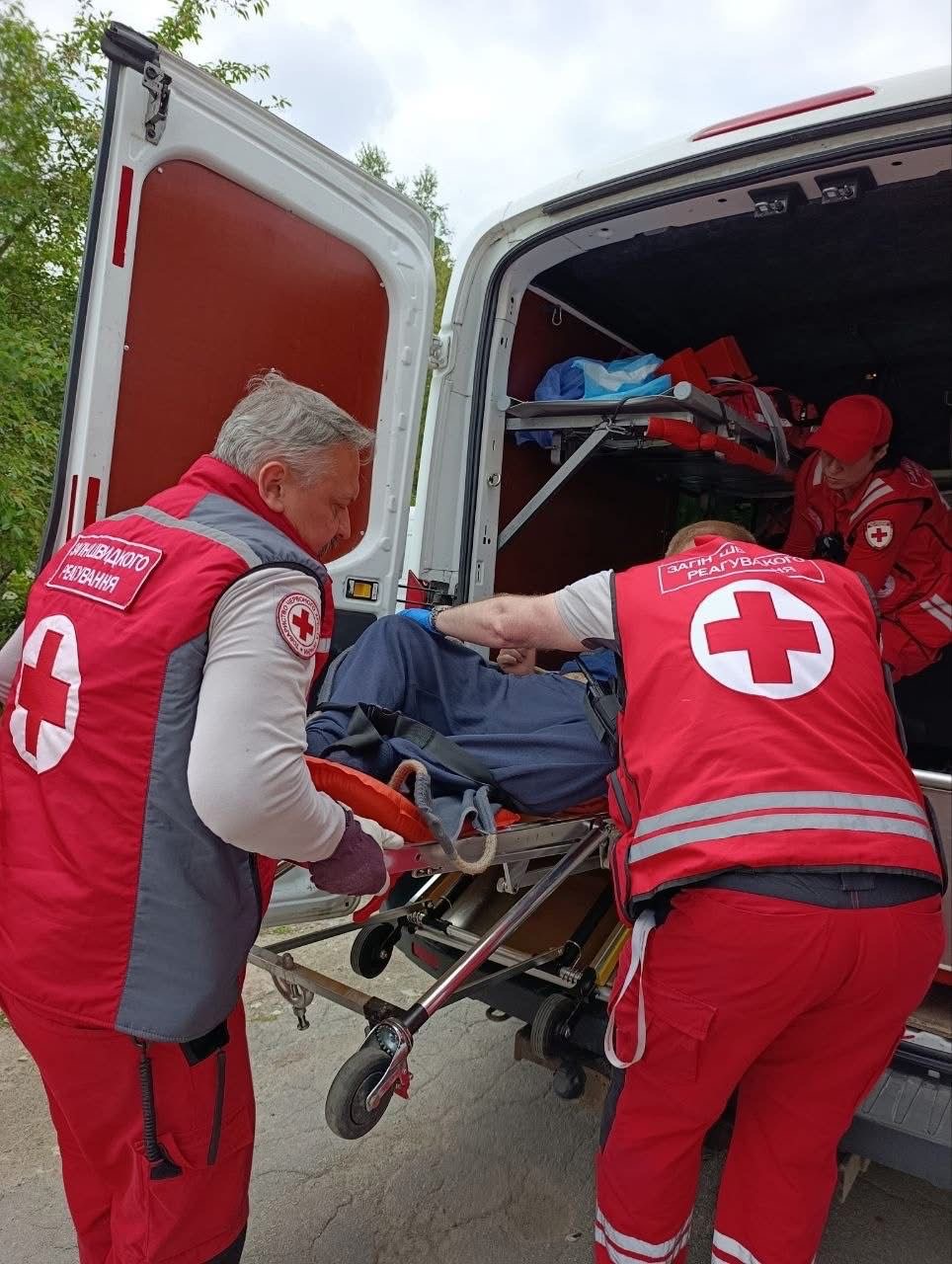 Ukrainian Red Cross Driver Conscripted While Evacuating Families from Hazardous Zone